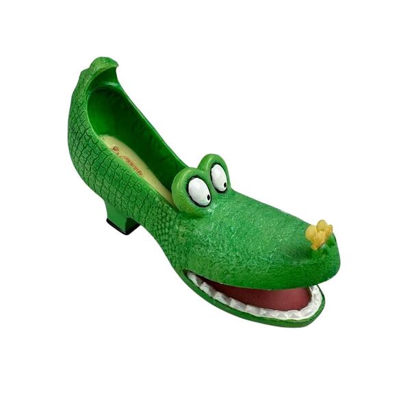 Willow Hall Shoo Shoo Figurine – Snap Snap Alligator – Design No. 31 - Picture 3 of 8